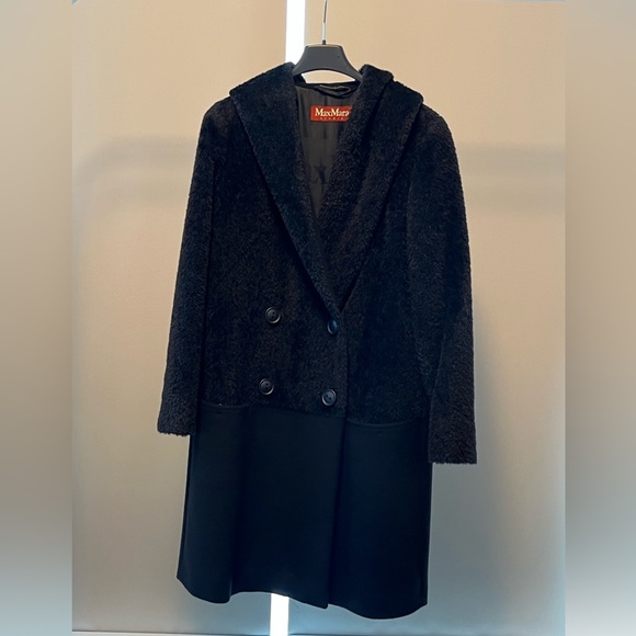 MaxMara alpaca fur hooded coat-BLK T32 rarely worn. Last photo is 4UR reference - Picture 4 of 7
